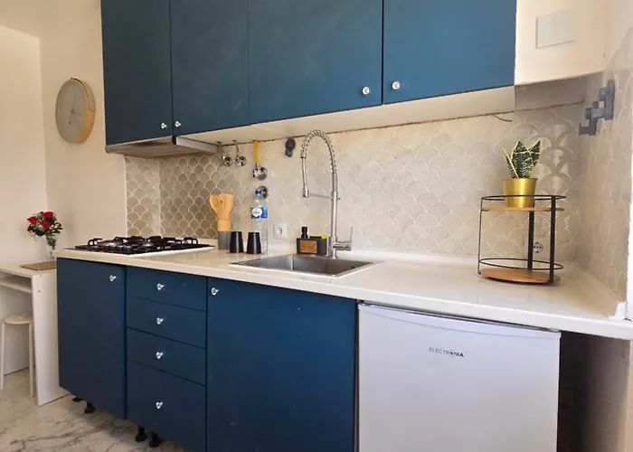 Gasthof Blue - Cozinha Privativa - Eficacia Living Abrantes